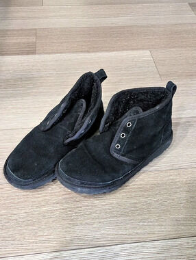 UGG Neumel Boot Black Ankle Boots